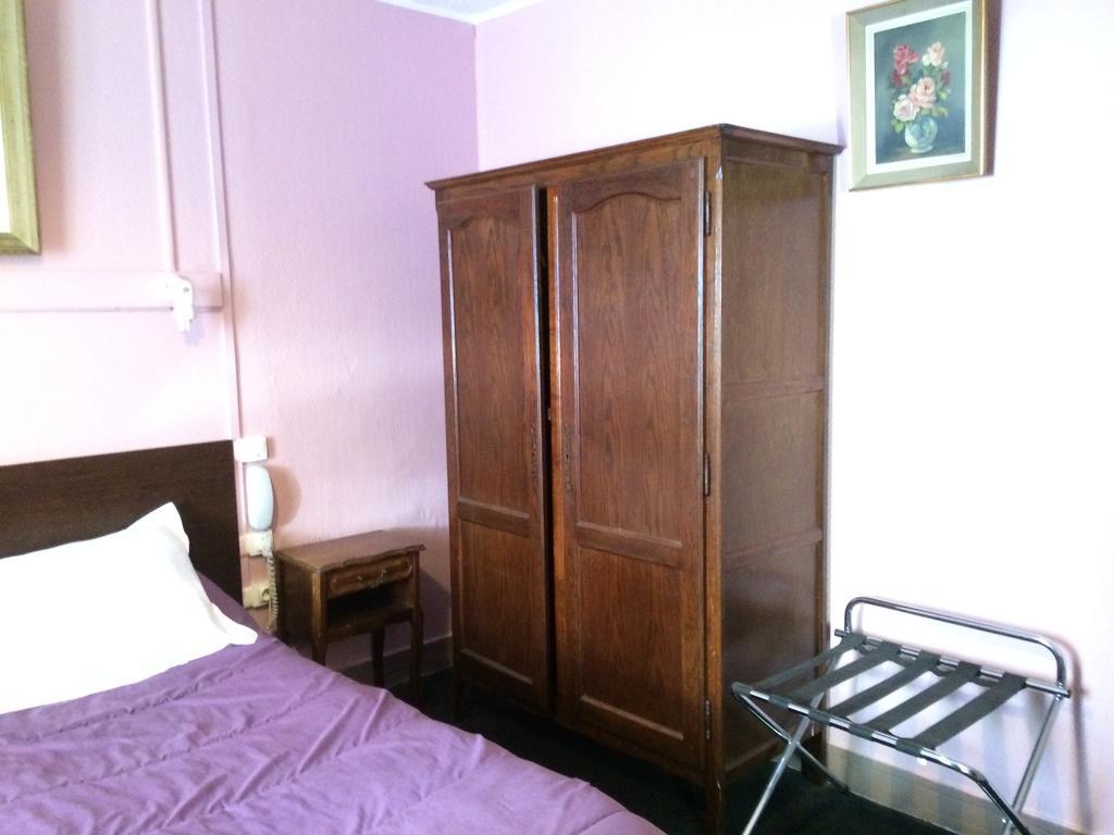 Hotel Stanislas Sans Ascenseur Paris Bagian luar foto